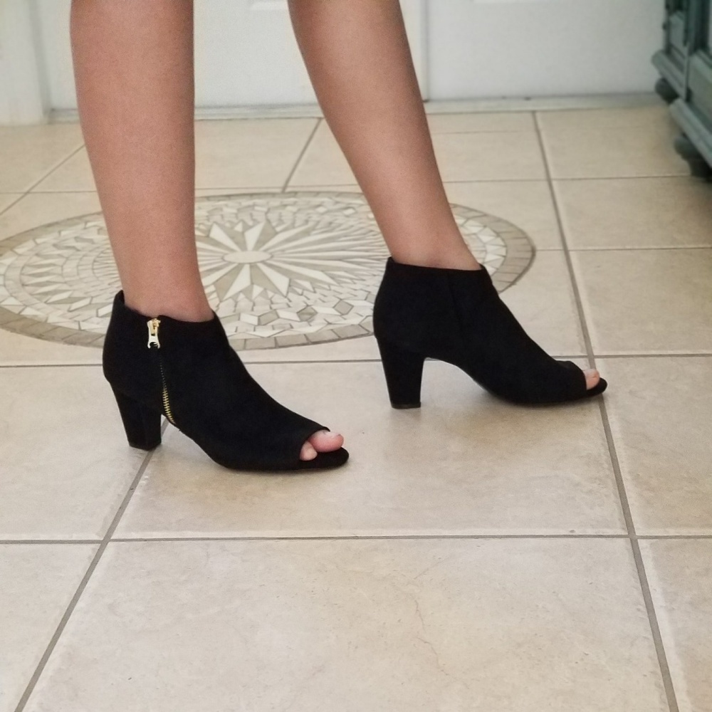 BLACK SUEDE PEEP TOE ANKLE BOOTIES